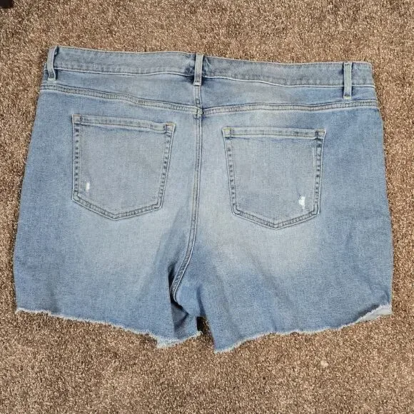 Lane Bryant Star Wars Shorts 22W - Picture 4 of 5